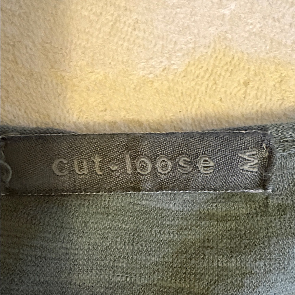 cut loose Slate Green Scoop Neck Tunic with Gathered Three-Quarter Sleeves - Picture 2 of 3